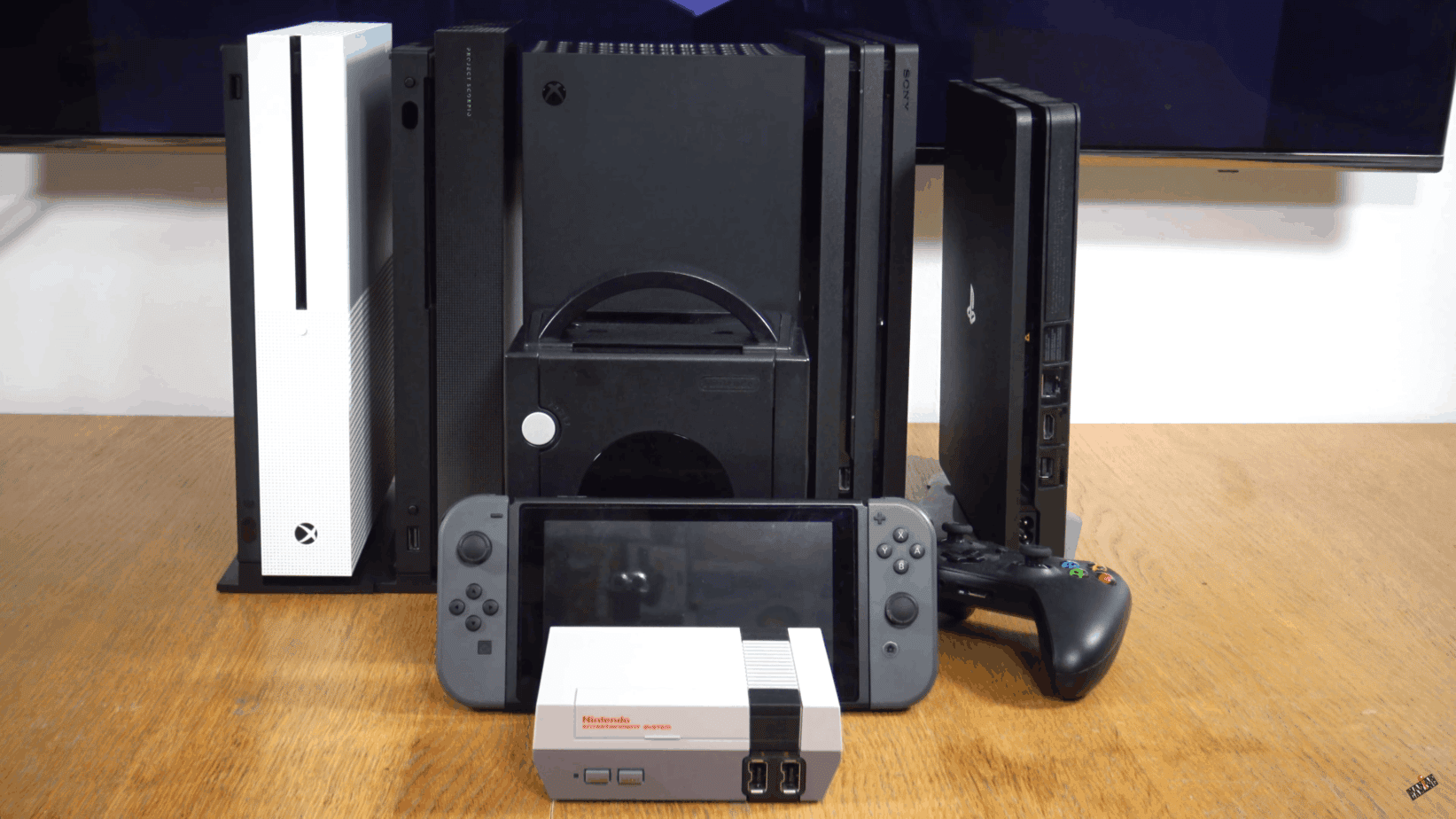 trog Zeeziekte twee Xbox Series X Size Comparison pits against old and new consoles
