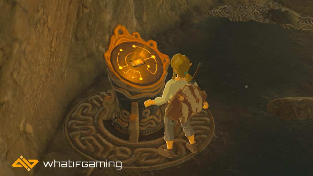 Link using the Sheikah slate in the Shrine of Ressurection.