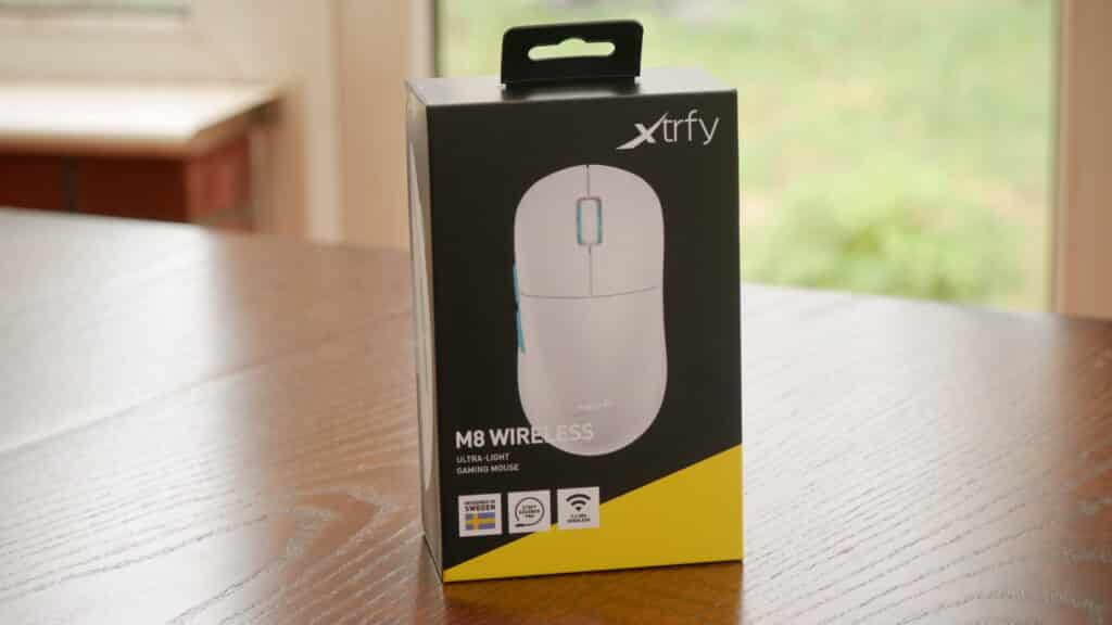 Xtrfy M8 Wireless Mouse box front