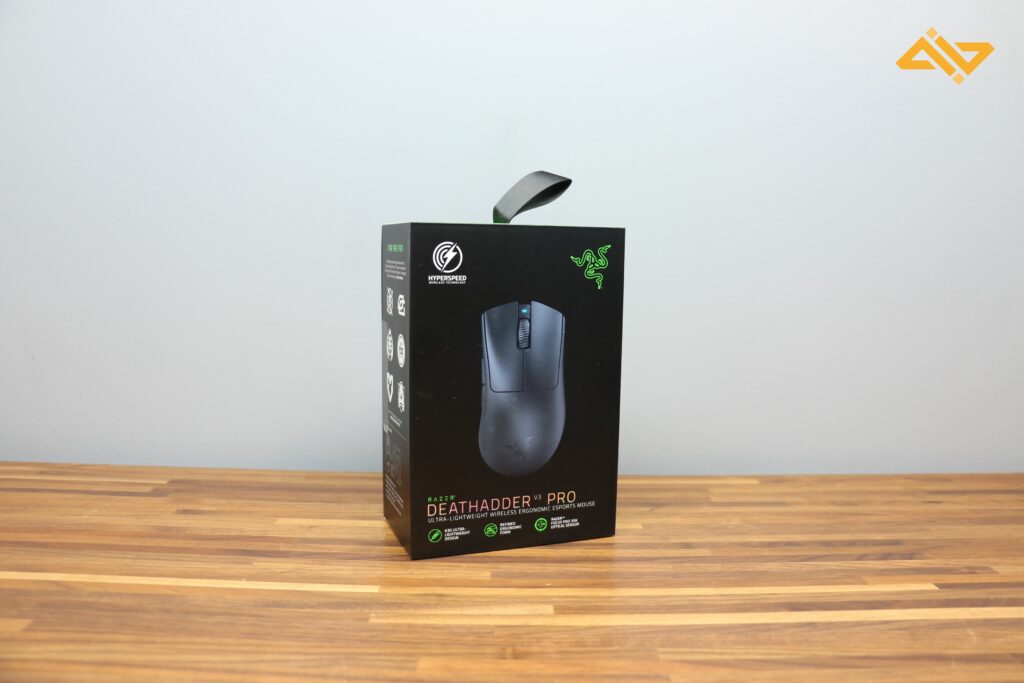 Deathadder V3 box.