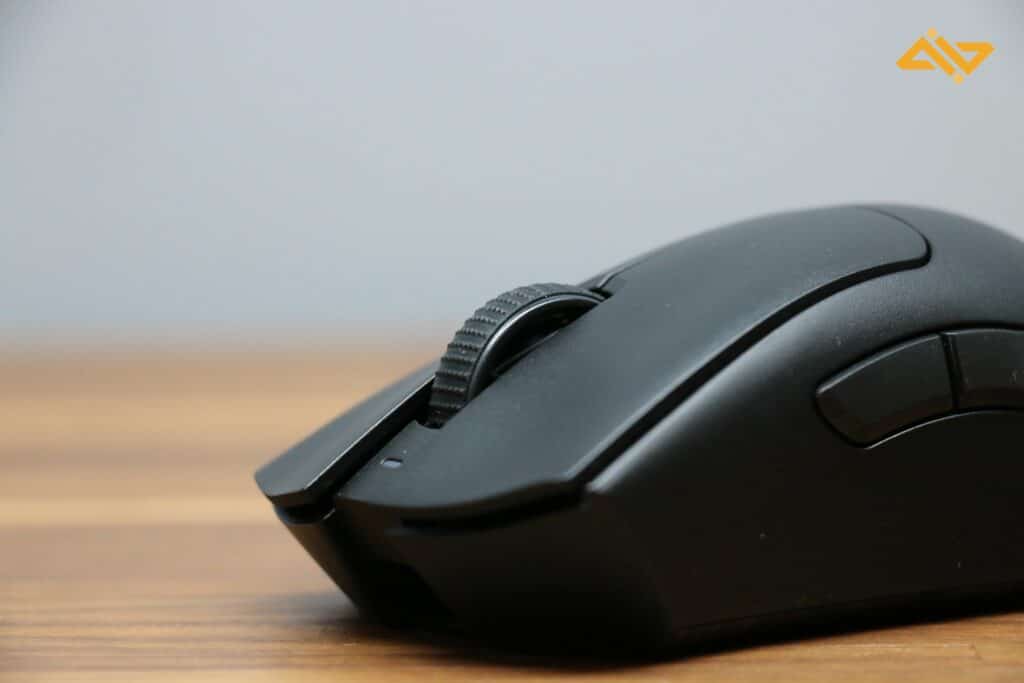 Deathadder V3 low angle.