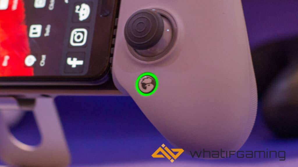 Image shows the Android mode light on the controller