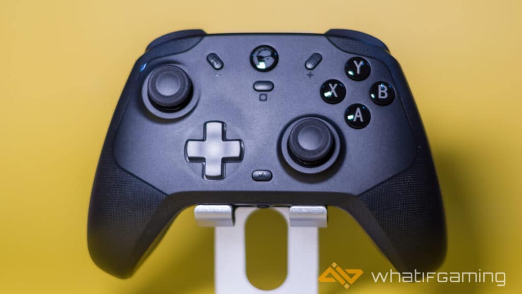 Image shows the Gamesir Cyclone T4 Pro controller front